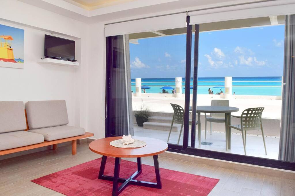 Ocean Front Villa Marlin, Best Location In Hotel Zone #109 Cancún Kültér fotó