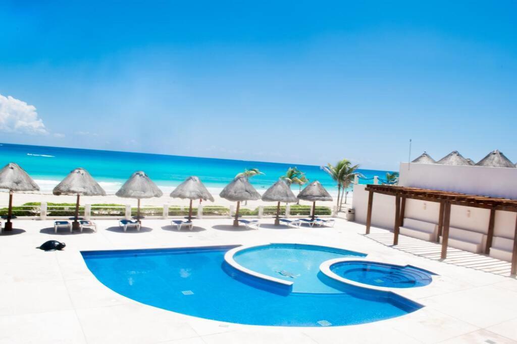 Ocean Front Villa Marlin, Best Location In Hotel Zone #109 Cancún Kültér fotó