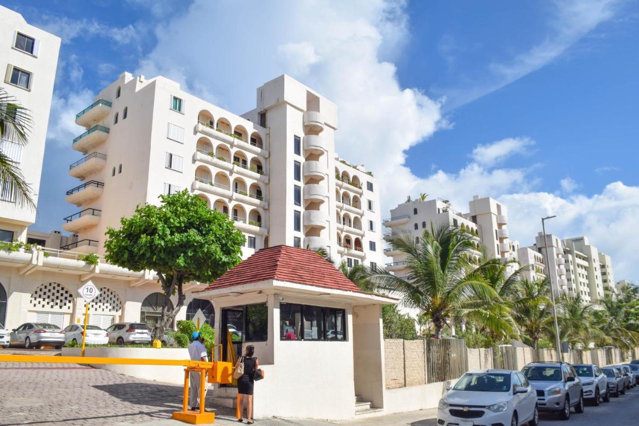 Ocean Front Villa Marlin, Best Location In Hotel Zone #109 Cancún Kültér fotó